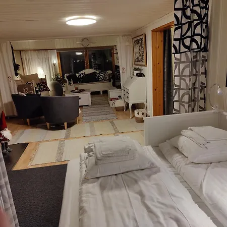 Rentola Lapland - Private And Cozy Beach Cottage - Northern Lights - Sauna *