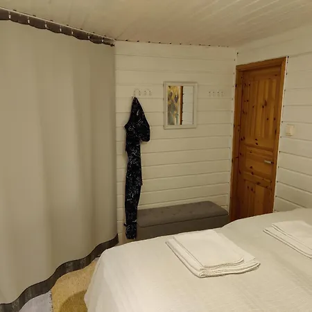 シャレー Rentola Lapland - Private And Cozy Beach Cottage - Northern Lights - Sauna