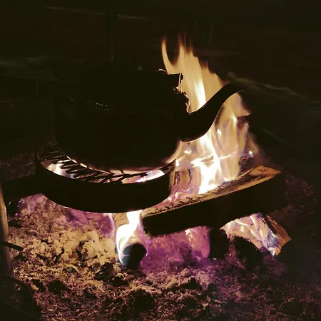 Rentola Lapland - Private And Cozy Beach Cottage - Northern Lights - Sauna シャレー
